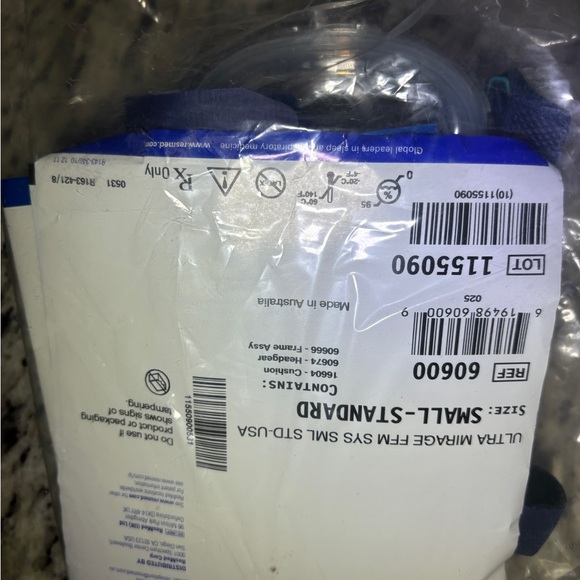 Respronics Heated Humidifier accessories and carry case 1422 hours - Picture 9 of 15